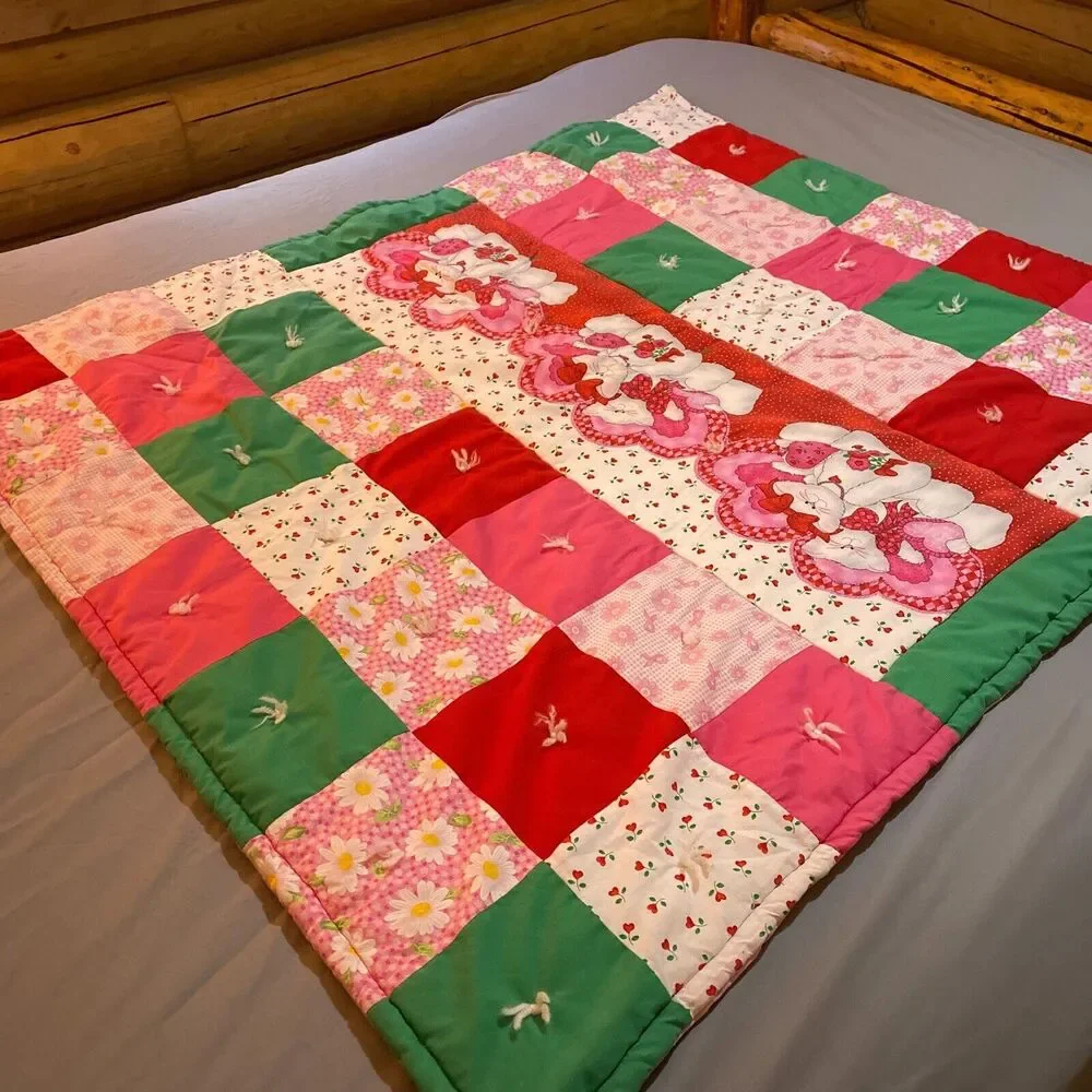 VTG Patchwork Lap Quilt Baby Crib Blanket Kittens Cats Heart Tie Grannycore Gift